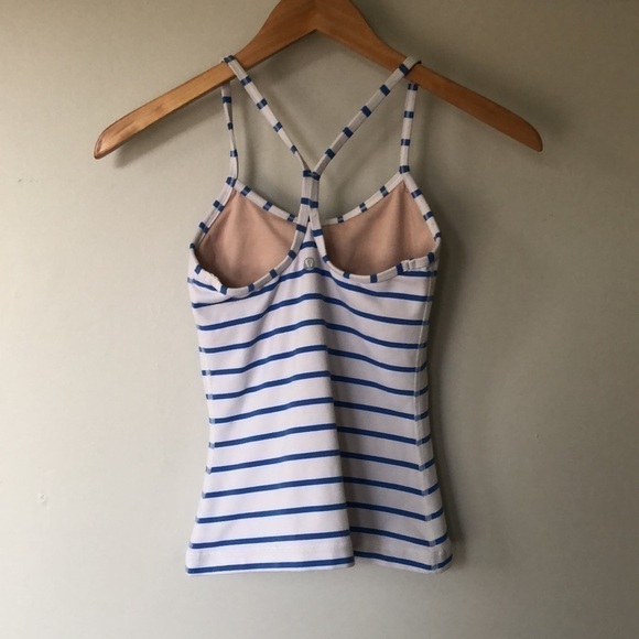 LULULEMON power y tank blue and white size 2 - Picture 8 of 9